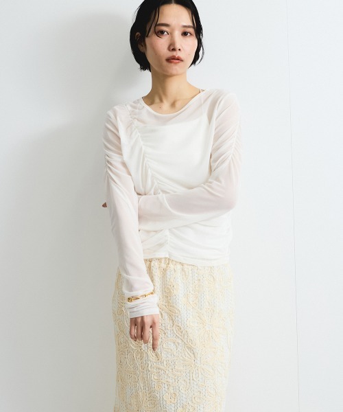 VICKY(ビッキー)の「ニュアンスシアーシャーリングプルオーバー≪手洗い可能≫(Tシャツ/カットソー・レディース・ベージュ系その他/オフホワイト・M)」の1枚目の写真