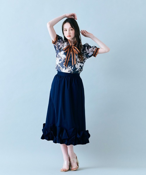 Audie a Muses(オーディアミューズ)の「フラワー×ボーダープリントブラウス(シャツ/ブラウス・レディース・ネイビー/ブルー・42/38/40)」の20枚目の写真