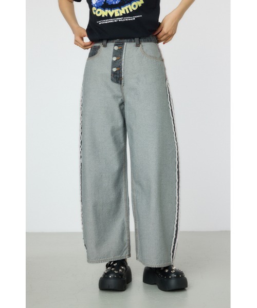 RODEO CROWNS WIDE BOWL（ロデオクラウンズワイドボウル）の「リバースワイドデニム（デニムパンツ・レディース・ブラック/ブルー・SMALL/MEDIUM）」の3枚目の写真