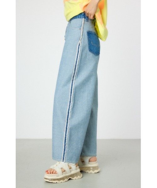 RODEO CROWNS WIDE BOWL（ロデオクラウンズワイドボウル）の「リバースワイドデニム（デニムパンツ・レディース・ブラック/ブルー・SMALL/MEDIUM）」の9枚目の写真