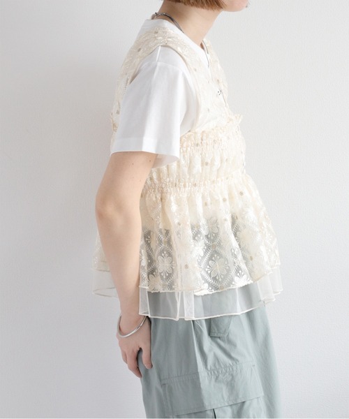 cepo（セポ）の「チュールレース刺繍ビスチェ（シャツ/ブラウス・レディース・オフホワイト/ブラック・M）」の21枚目の写真