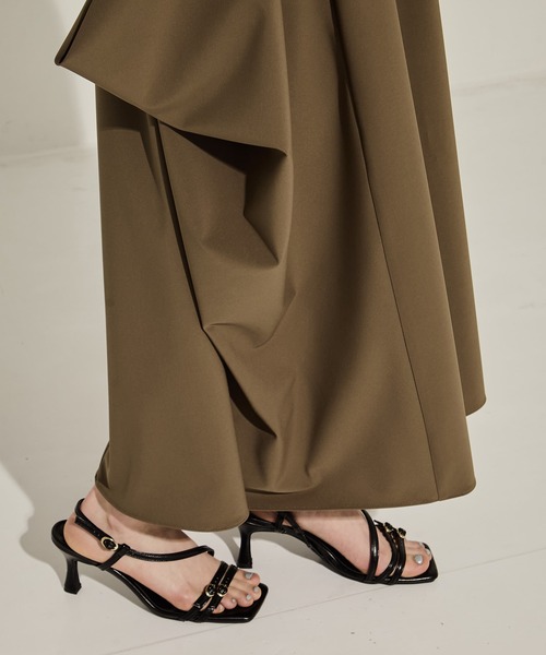 STUDIOUS（ステュディオス）の「【STUDIOUS/ステュディオス】PIN TUCK VOLIME SLEEVE DRESS/ピンタック/スリーブドレス（ワンピース・レディース・ブラック/カーキ・1/2）」の16枚目の写真