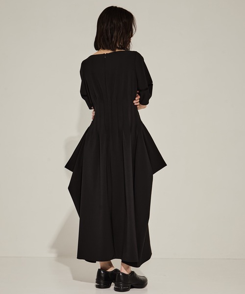 STUDIOUS（ステュディオス）の「【STUDIOUS/ステュディオス】PIN TUCK VOLIME SLEEVE DRESS/ピンタック/スリーブドレス（ワンピース・レディース・ブラック/カーキ・1/2）」の19枚目の写真