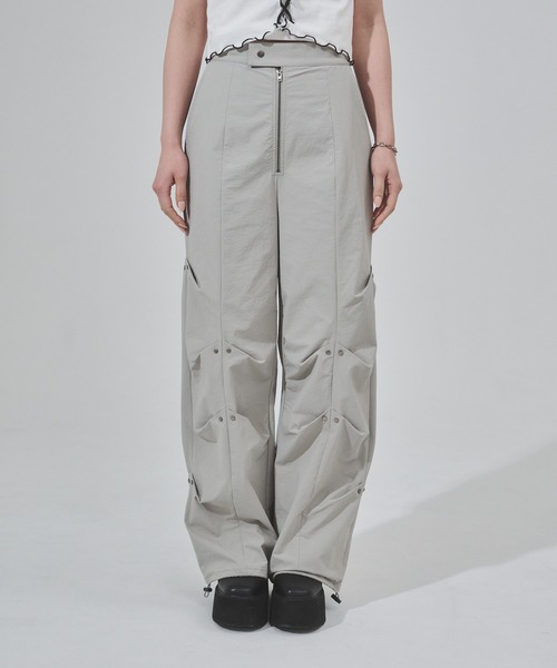 ENVYM（アンビー）の「タックナイロンパンツ（その他パンツ・レディース・ブラック/グレー・FREE）」の13枚目の写真