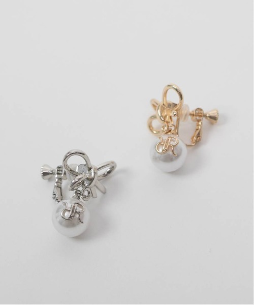 RANDA(ランダ)の「モノグラムリボンイヤリング(イヤリング・レディース・ゴールド/シルバー・FREE)」の10枚目の写真