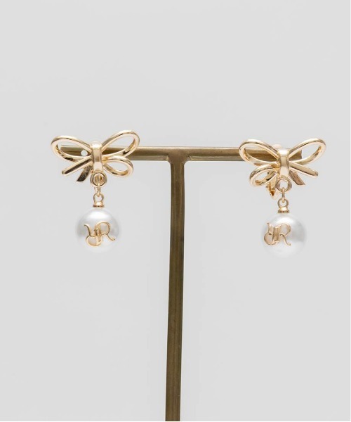 RANDA(ランダ)の「モノグラムリボンイヤリング(イヤリング・レディース・ゴールド/シルバー・FREE)」の12枚目の写真