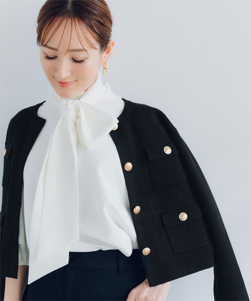 UR'S（ユアーズ）の「ゴールド釦ニットカーディガン/ジャケット（ノーカラージャケット・レディース・アイボリー/ブラック/グレー系その他・S/L/M）」の3枚目の写真