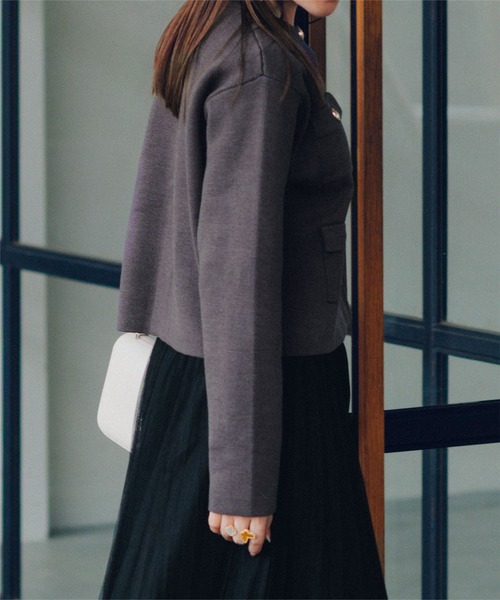 UR'S（ユアーズ）の「ゴールド釦ニットカーディガン/ジャケット（ノーカラージャケット・レディース・アイボリー/ブラック/グレー系その他・S/L/M）」の16枚目の写真