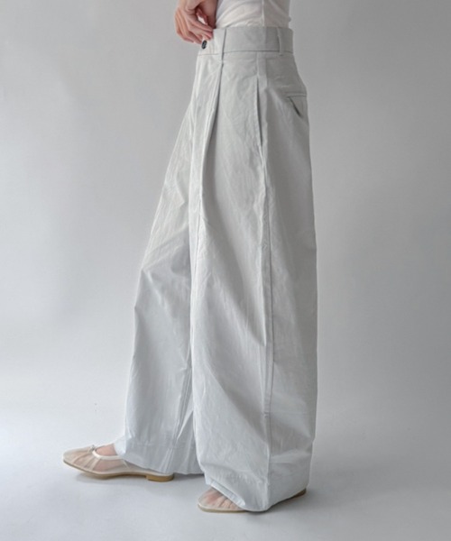 on:nue（オンニュ）の「【on:nue】[着用動画あり！/3色展開/3サイズ展開] カーブバルーンワイドパンツ（その他パンツ・レディース・グレー/ホワイト/ネイビー・SMALL/MEDIUM/LARGE）」の10枚目の写真