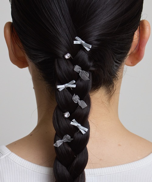 Zoule(ゾーラ)の「Zoule ゾーラ:rudans リボン ヘアピン セットUピン(ヘアピン・レディース・グレー/ブラック/ライトベージュ/カーキ・FREE)」の7枚目の写真