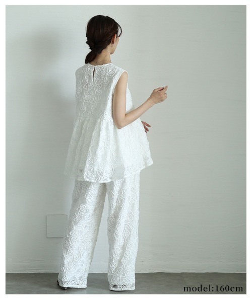 Sawa a la mode(サワアラモード)の「花柄コード刺繍メッシュワイドパンツ(その他パンツ・レディース・ブラック/ホワイト・FREE)」の17枚目の写真