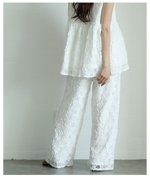 Sawa a la mode(サワアラモード)の「花柄コード刺繍メッシュワイドパンツ(その他パンツ・レディース・ブラック/ホワイト・FREE)」の21枚目の写真