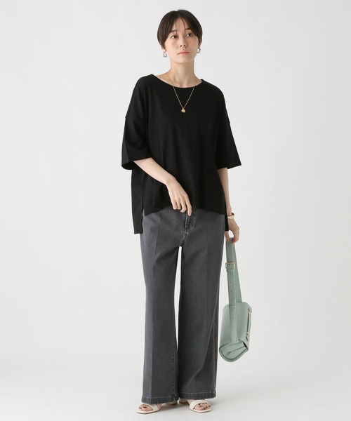 Elura（エルーラ）の「汗じみ軽減５分袖Ｔシャツ / 582969（Tシャツ/カットソー・レディース・キャメル/ホワイト/チャコールグレー/ブラック・FREE）」の18枚目の写真