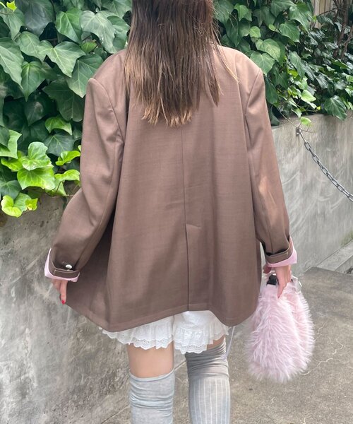 HELLO.SANFRANCISCO（ハローサンフランシスコ）の「【HELLO.SANFRANCISCO/ハローサンフランシスコ】ネーム刺繍マーガレット釦ビッグジャケット（テーラードジャケット・レディース・ブラウン/ピンク/グレー・ONE SIZE）」の10枚目の写真