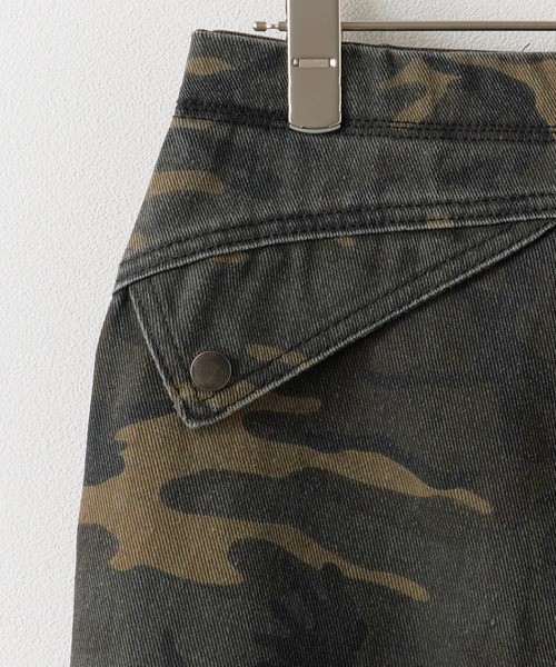 Chick（チック）の「camouflage pants/スナップボタンデザイン迷彩パンツ（デニムパンツ・レディース・カーキ・FREE）」の17枚目の写真
