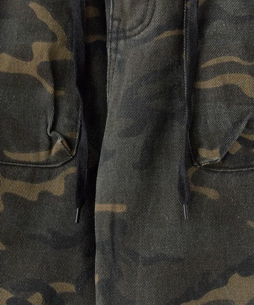 Chick（チック）の「camouflage pants/スナップボタンデザイン迷彩パンツ（デニムパンツ・レディース・カーキ・FREE）」の14枚目の写真