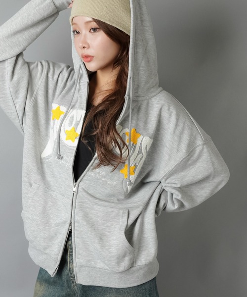 SPINNS（スピンズ）の「立体ロゴが主役★ストリートWジップフーディ/サガラ刺繍スター（パーカー・レディース・ブラック/杢グレー/オートミール/レッド・ONESIZE）」の10枚目の写真
