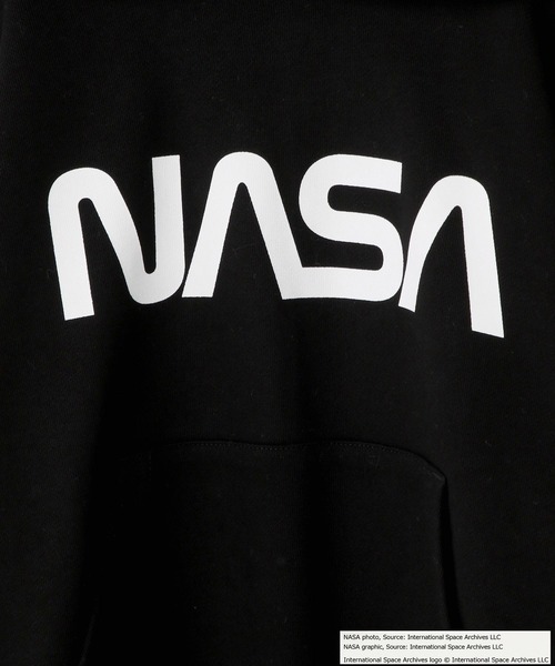 LOWRYS FARM（ローリーズファーム）の「ＮＡＳＡロゴフーディー　593055（パーカー・キッズ・ブラック/オフホワイト/グレー・150cm/130cm/110cm）」の21枚目の写真