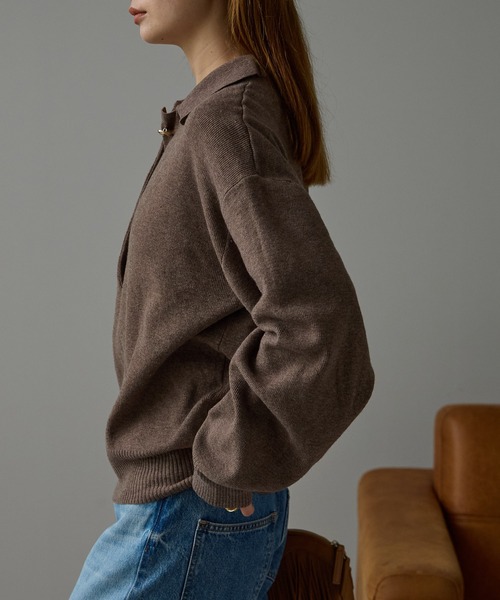 r.（アールドット）の「金ボタンニット　ポロシャツ（ニット/セーター・レディース・ブラック/アイボリー/ブラウン/グレー/ライトベージュ・FREE）」の17枚目の写真