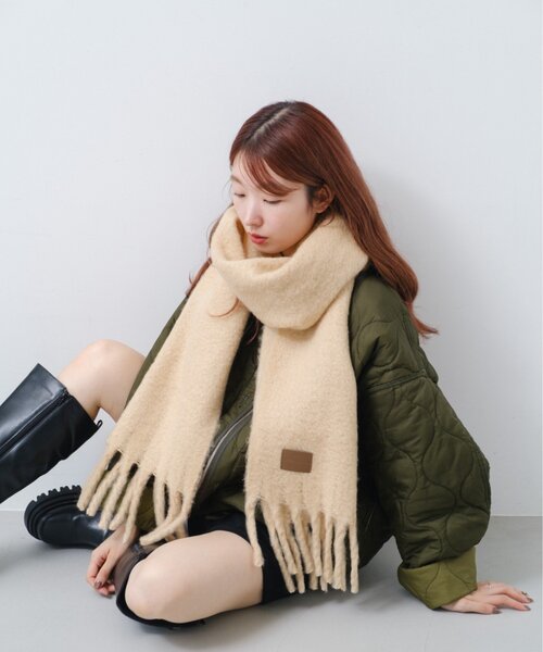 Kastane（カスタネ）の「【お気に入り1万人突破！/5色展開】フリンジマフラー（マフラー・レディース・ブラウン/レッド系その他/ベージュ/アイボリー/サックスブルー・FREE）」の18枚目の写真