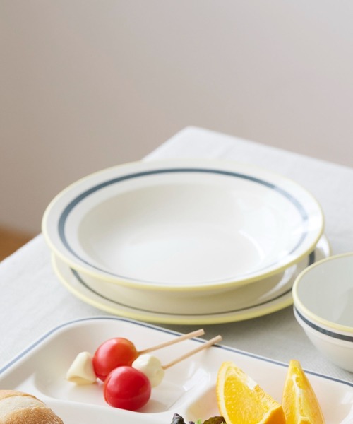 らこれキッズ】ライン深皿 / 599165（食器）｜LAKOLE（ラコレ）の