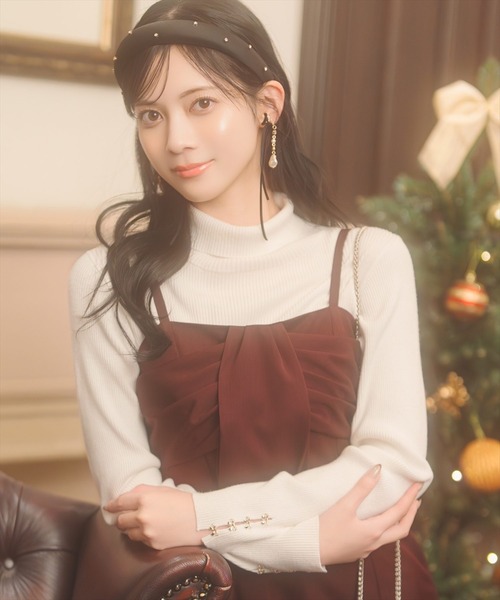 WILLSELECTION（ウィルセレクション）の「袖口リボンリブタートルニット（ニット/セーター・レディース・サックスブルー/ブラック/オフホワイト/ピンク・FREE）」の2枚目の写真