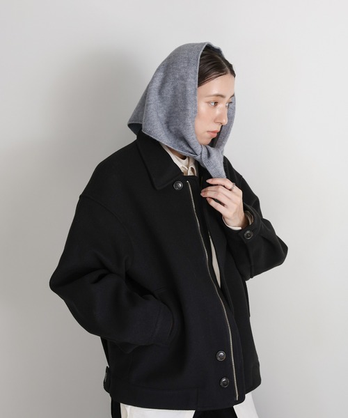 select MOCA（セレクトモカ）の「トライアングルニットバブーシュカ（ストール/ショール・レディース・グレー/ブラック・FREE）」の6枚目の写真