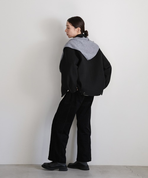 select MOCA（セレクトモカ）の「トライアングルニットバブーシュカ（ストール/ショール・レディース・グレー/ブラック・FREE）」の3枚目の写真