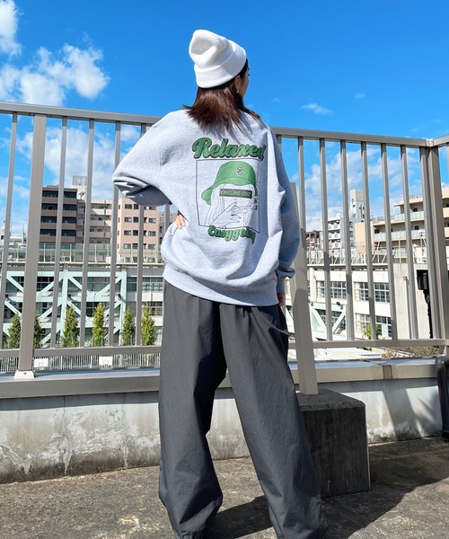 MODISH GAZE(モディシュガゼ)の「【MODISH GAZE】スモーキングガールRelaxed裏毛トレーナー(スウェット・メンズ・ホワイト/杢グレー/ブラック・MEDIUM/X-LARGE/LARGE)」の5枚目の写真