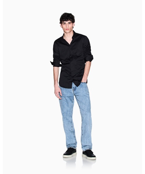 ARMANI EXCHANGE(アルマーニエクスチェンジ)の「【A|X アルマーニ エクスチェンジ】ブルーウォッシュデニムパンツ_J13 COMFORT SLIM(デニムパンツ・メンズ・ライトブルー・36inch/28inch/34inch/33inch/32inch/31inch/30inch/29inch)」の4枚目の写真