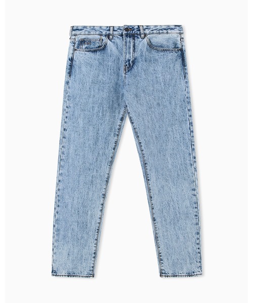 ARMANI EXCHANGE(アルマーニエクスチェンジ)の「【A|X アルマーニ エクスチェンジ】ブルーウォッシュデニムパンツ_J13 COMFORT SLIM(デニムパンツ・メンズ・ライトブルー・36inch/28inch/34inch/33inch/32inch/31inch/30inch/29inch)」の5枚目の写真