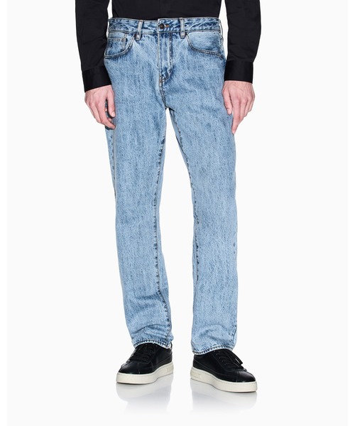 ARMANI EXCHANGE(アルマーニエクスチェンジ)の「【A|X アルマーニ エクスチェンジ】ブルーウォッシュデニムパンツ_J13 COMFORT SLIM(デニムパンツ・メンズ・ライトブルー・36inch/28inch/34inch/33inch/32inch/31inch/30inch/29inch)」の6枚目の写真