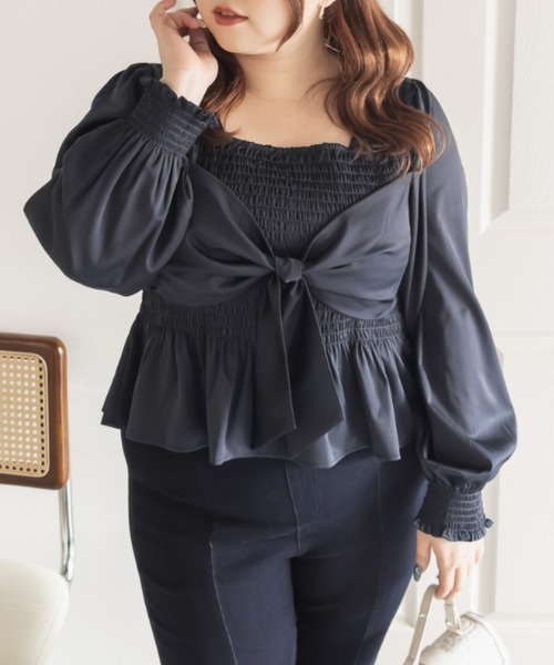 CLETTE(クレット)の「CLETTEオリジナルリボンデザイン長袖シャーリングブラウス(シャツ/ブラウス・レディース・ラベンダー/パープル/ネイビー・LL/3L/4L)」の2枚目の写真