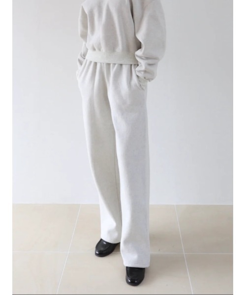celon(セロン)の「loose sweat pants(スウェットパンツ・レディース・ブラック/グレー/アイボリー/ブラウン・FREE)」の2枚目の写真