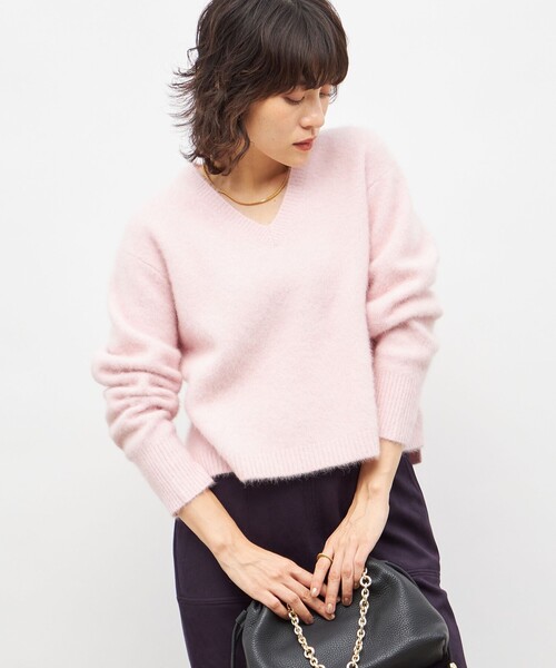 NOLLEY’S(ノーリーズ)の「《手洗い可能》ヘアリーストレッチVネックプルオーバーニット(ニット/セーター・レディース・キナリ/ネイビー/ベビーピンク/グレー・38)」の7枚目の写真