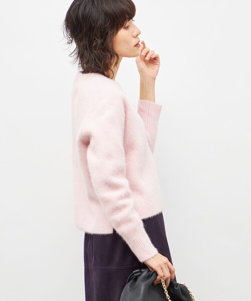 NOLLEY’S(ノーリーズ)の「《手洗い可能》ヘアリーストレッチVネックプルオーバーニット(ニット/セーター・レディース・キナリ/ネイビー/ベビーピンク/グレー・38)」の11枚目の写真