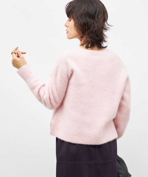 NOLLEY’S(ノーリーズ)の「《手洗い可能》ヘアリーストレッチVネックプルオーバーニット(ニット/セーター・レディース・キナリ/ネイビー/ベビーピンク/グレー・38)」の15枚目の写真