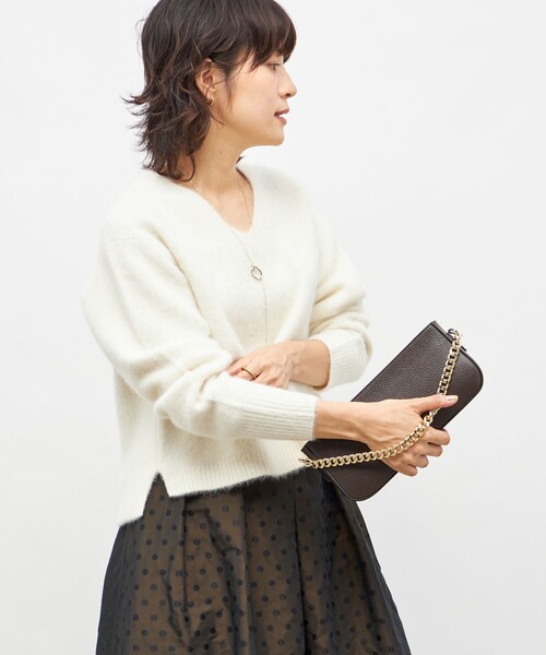 NOLLEY’S(ノーリーズ)の「《手洗い可能》ヘアリーストレッチVネックプルオーバーニット(ニット/セーター・レディース・キナリ/ネイビー/ベビーピンク/グレー・38)」の21枚目の写真