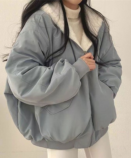 Asterellivi（アステレリビ）の「リバーシブル ボア アウター（マウンテンパーカー・レディース・アイボリー/カーキ/ブラック/ブルー・FREE）」の4枚目の写真