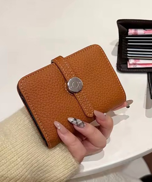 ammy.（エイミードット）の「【 ammy. / エイミードット 】 スクエア ストラップ カード ウォレット（カードケース・レディース・ブラウン/ブラック/ベージュ・FREE）」の13枚目の写真