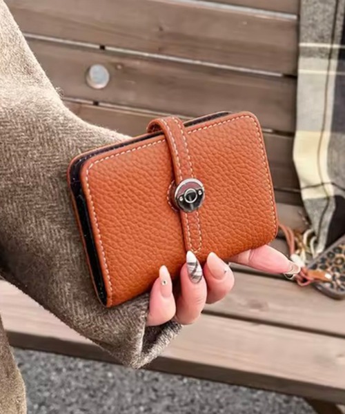 ammy.（エイミードット）の「【 ammy. / エイミードット 】 スクエア ストラップ カード ウォレット（カードケース・レディース・ブラウン/ブラック/ベージュ・FREE）」の16枚目の写真