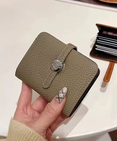 ammy.（エイミードット）の「【 ammy. / エイミードット 】 スクエア ストラップ カード ウォレット（カードケース・レディース・ブラウン/ブラック/ベージュ・FREE）」の18枚目の写真