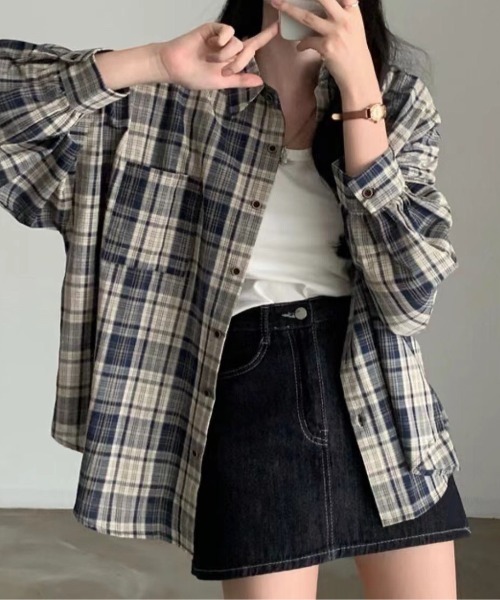 lulufa(ルルファ)の「ビッグ オーバーサイズ チェックシャツ/ルーズシルエット(シャツ/ブラウス・レディース・ブラウン/ベージュ/レッド/ブルー・LARGE/MEDIUM)」の3枚目の写真