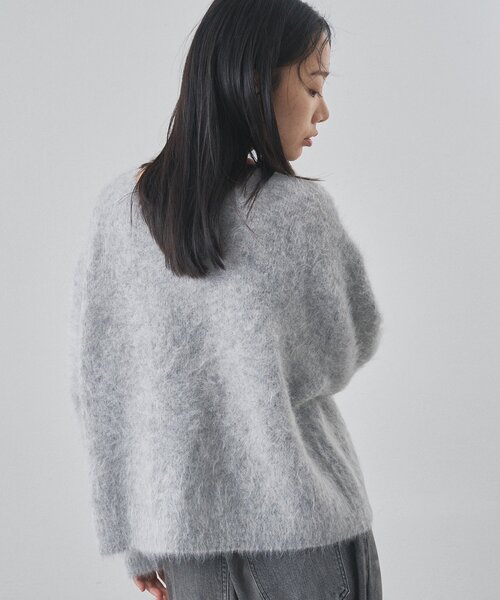 Whim Gazette（ウィムガゼット）の「スーリーアルパカクルーネックプルオーバー（ニット/セーター・レディース・ライトグレー/ピンク/モカ・FREE）」の6枚目の写真