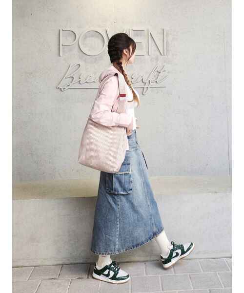 AVANDRESS(アバンドレス )の「Harper Tassel Pocket Denim Long Skirt BLUE(スカート・レディース・ブルー・SMALL/LARGE/MEDIUM)」の9枚目の写真