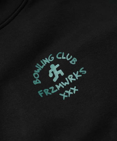 FRIZMWORKS(フリズムワークス)の「XXX BOWLING CLUB HOODY _ BLACK(パーカー・メンズ・その他・MEDIUM/LARGE/X-LARGE)」の2枚目の写真
