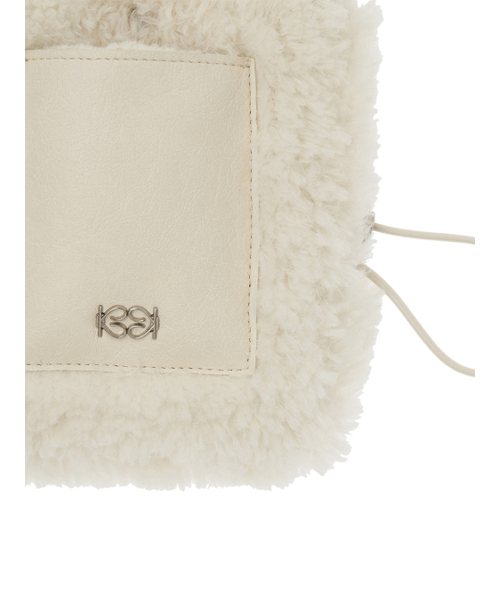 Kijun（キジュン）の「Teddy Mini Bag Ivory（メッセンジャーバッグ・レディース・その他・OS）」の4枚目の写真
