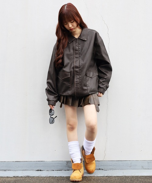 ATMARK(アットマーク)の「《2サイズ展開 / UNISEX 》ATMARK十字架ロゴウォッシュPUレザージャケット(ブルゾン・レディース・ブラック/ブラウン・M/L)」の7枚目の写真