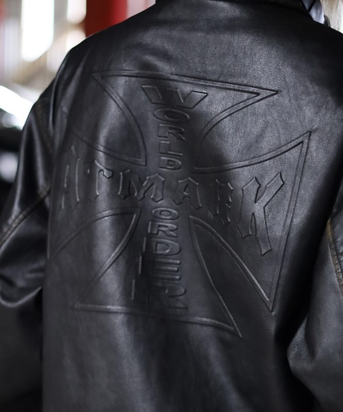 ATMARK(アットマーク)の「《2サイズ展開 / UNISEX 》ATMARK十字架ロゴウォッシュPUレザージャケット(ブルゾン・レディース・ブラック/ブラウン・M/L)」の18枚目の写真