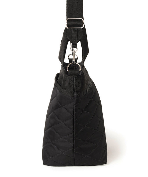 LeSportsac（レスポートサック）の「BUCKET TOTE ブラッククロスデボス（トートバッグ・レディース・ブラック・FREE）」の4枚目の写真